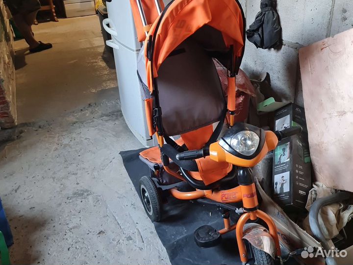 Велосипед с ручкой