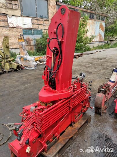 Крановая установка unic на запчасти