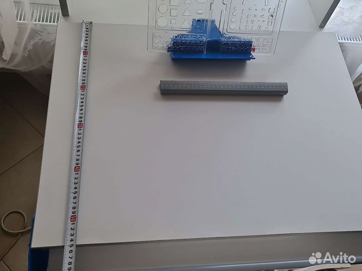 Растущая парта и стул деми