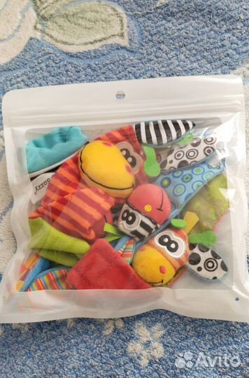 Набор погремушек (носочки и браслет)