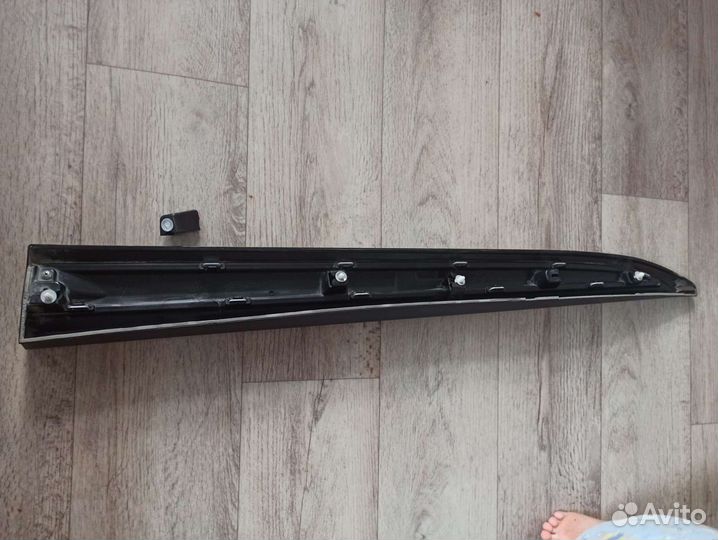 Молдинг передний левый Outlander3