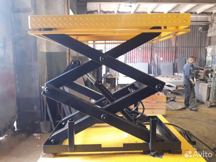 Ножничный подъемник (гидростол)