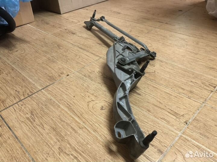 Трапеция стеклоочистителя Mercedes W211