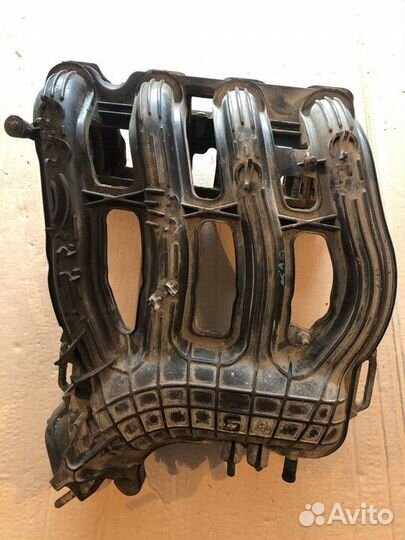 Коллектор впускной LADA Priora