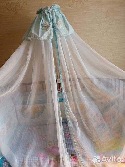 Детская кроватка