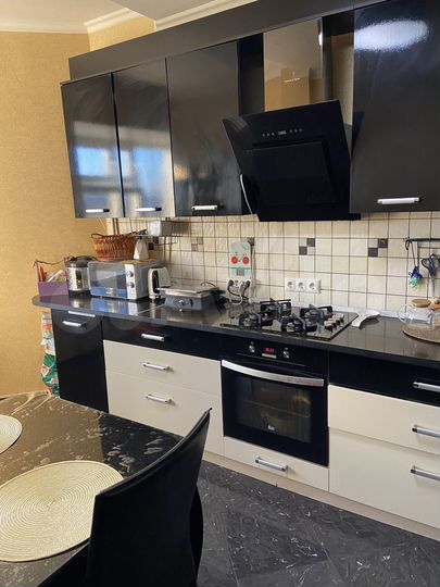 2-к. квартира, 64 м², 5/5 эт.