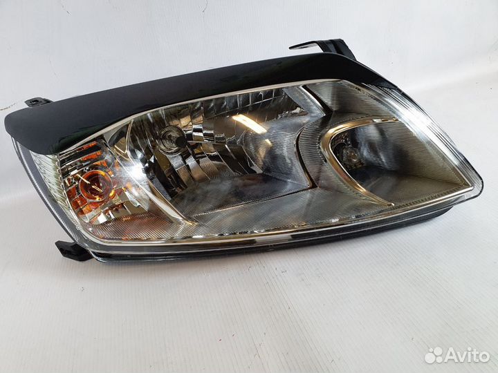 Фары Лада Гранта комплект с ресничками