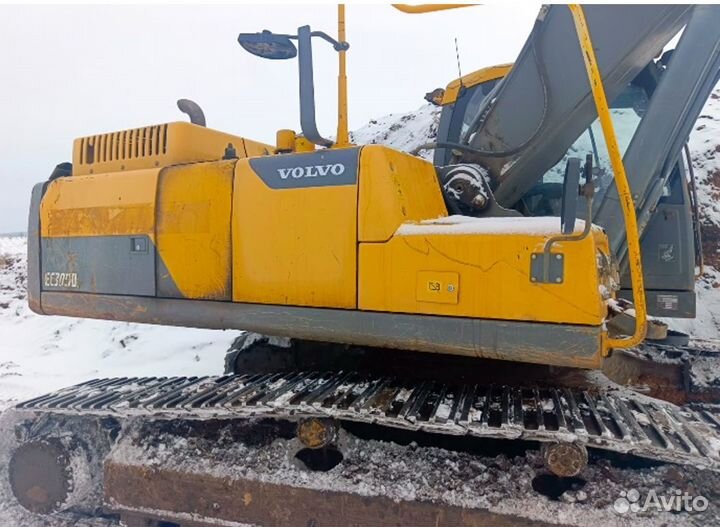 Гусеничный экскаватор Volvo EC300DL, 2013
