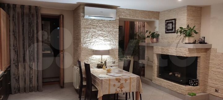 4-к. квартира, 153,6 м², 4/8 эт.