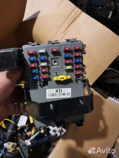 Блок предохранителей Chevrolet Aveo T250, T255