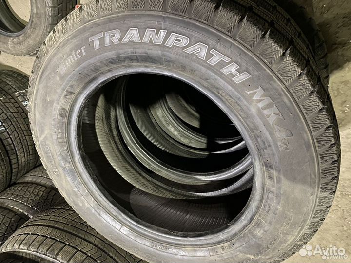 Toyo Winter Tranpath MK4a 215/65 R16 98Q