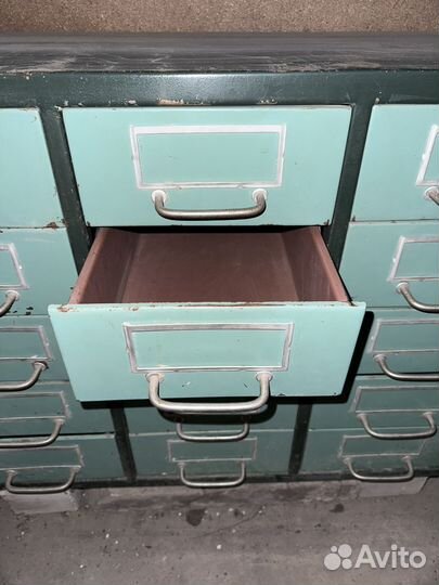 Шкаф металлический под верстак