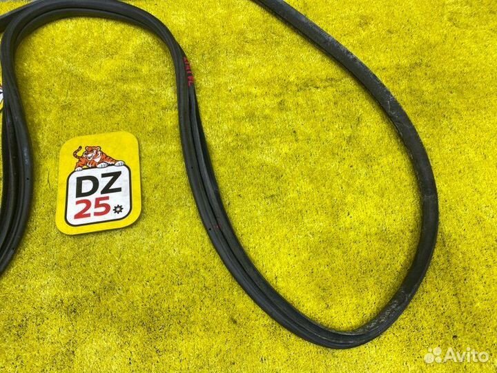 Уплотнение дверное переднее левое Honda 140580