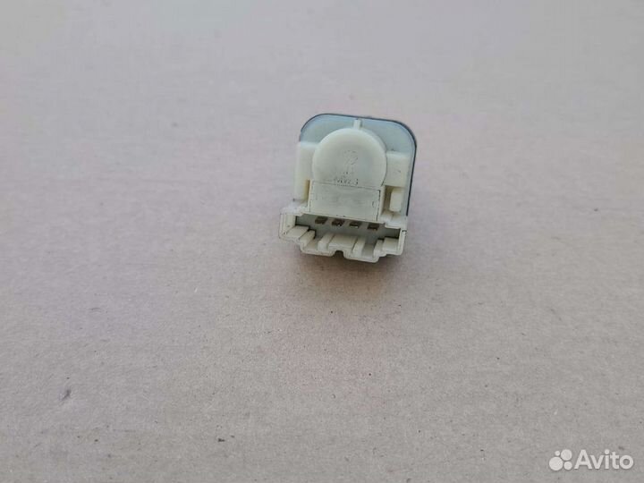 Концевик педали тормоза Audi A4 B6