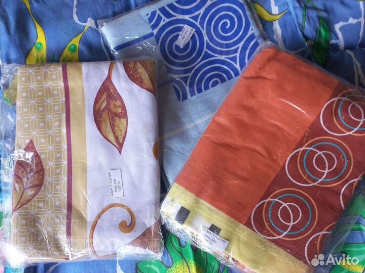 Комплекты в детскую кроватку пеленки