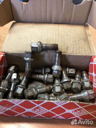 Колесные болты porsche и volkswagen