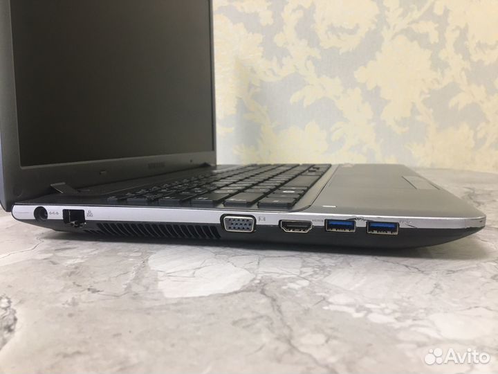 Ноутбук Samsung NP355V5C