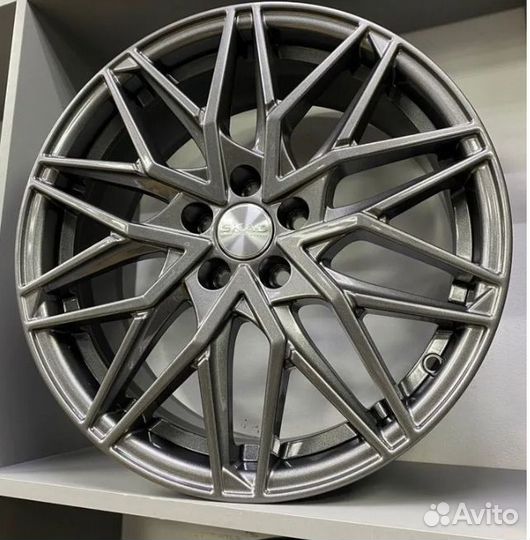Диск литой R17 5X114.3 d60.1 7J et45 Скад Азимут