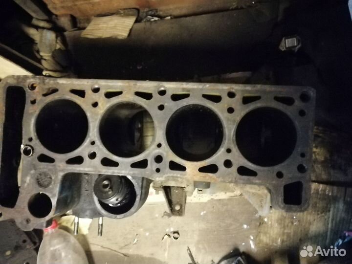 Двигатель niva21213