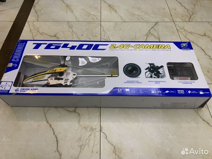 Радиоуправляемая модель вертолëта с камерой