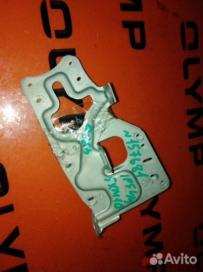 Крепление магнитолы Toyota Ipsum SXM10 3S-FE 2000