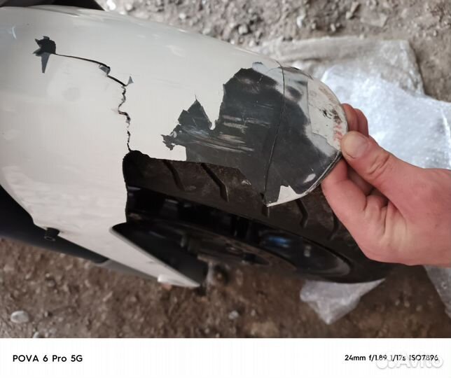 BMW R1200R Крыло