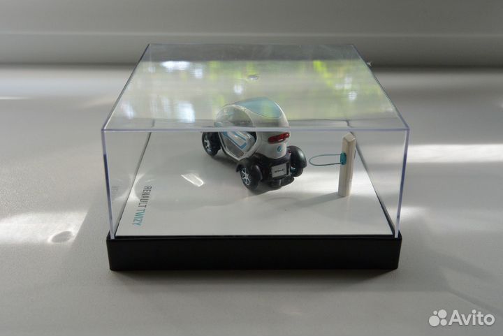 Модель автомобиля Renault Twizy