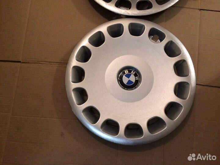 Колпак колеса BMW 5 E39 36136768639