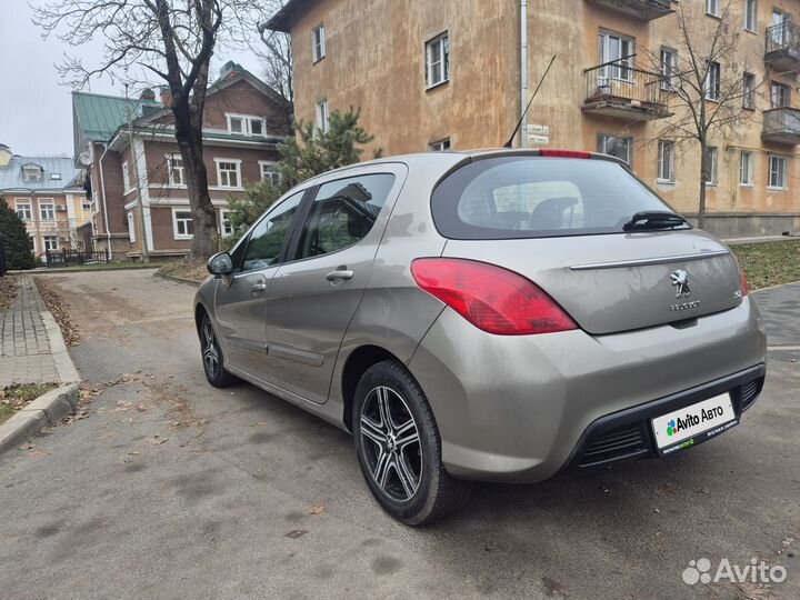 Peugeot 308 1.6 МТ, 2011, 207 325 км