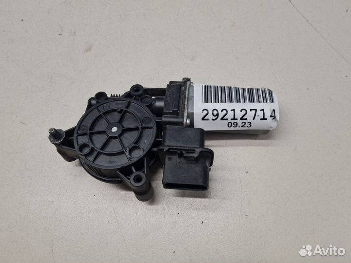 Моторчик стеклоподъёмника задний правый Mini Clubm