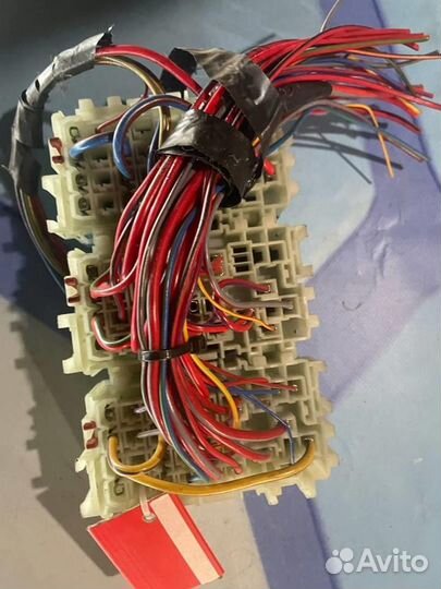 Блок предохранителей 4297525