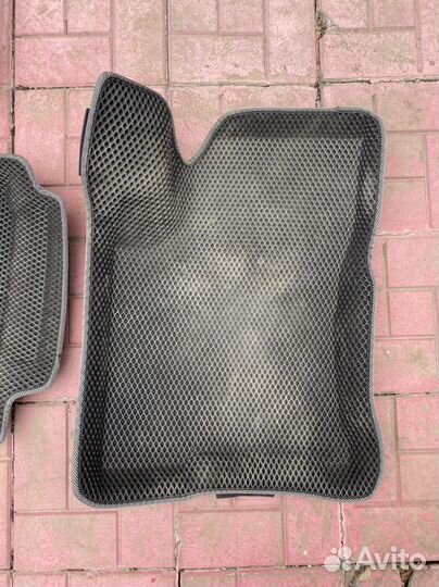 Автомобильные коврики