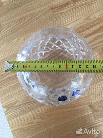 Вазы хрустальные разные