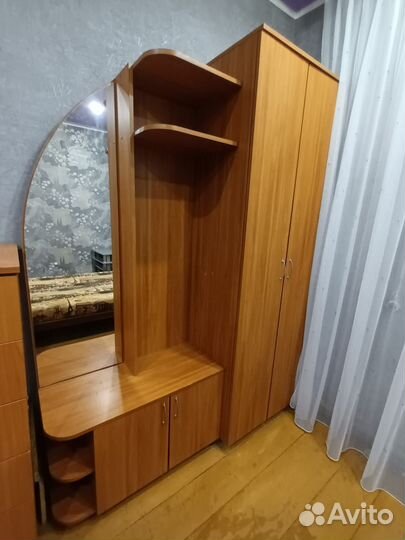 Полка настенная
