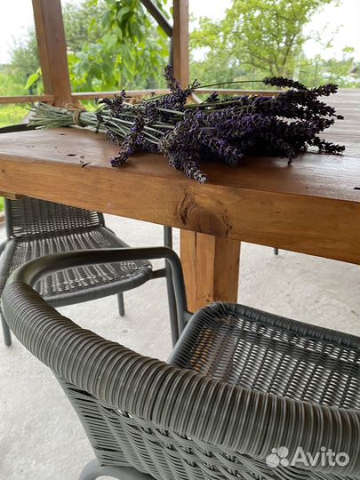 Высокий букет лаванды