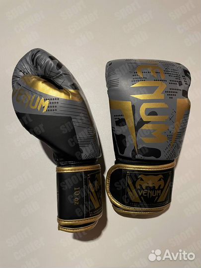 Боксерские перчатки venum