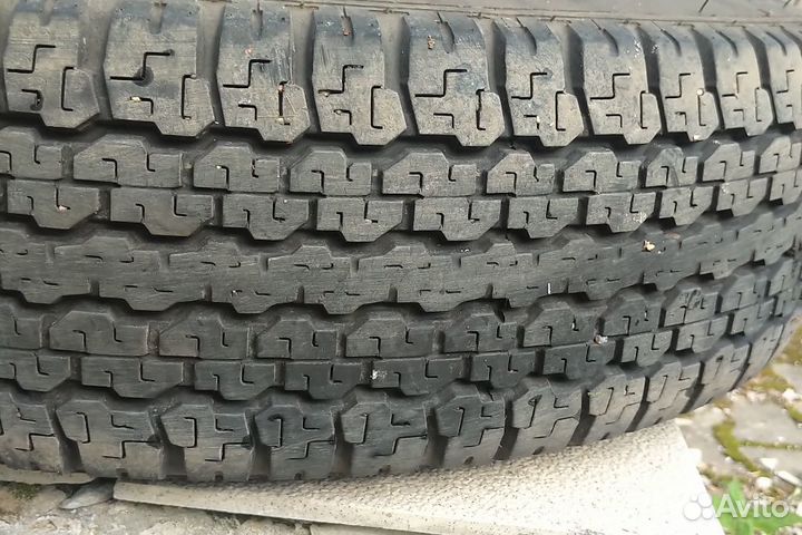 Bridgestone Dueler H/T D689 205/80 R16 104S
