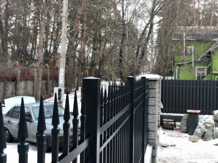 Кованый забор для дома