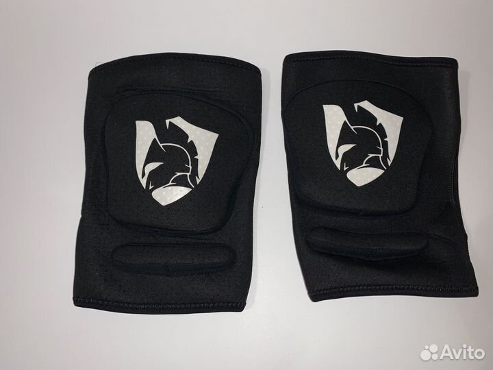 Наколенники единоборств, волейбол, минифутбол