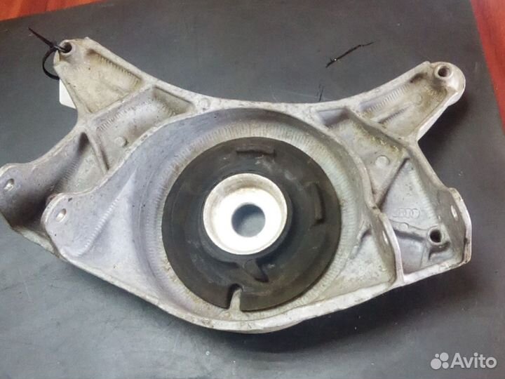 Опора амортизатора VAG 8R0412383