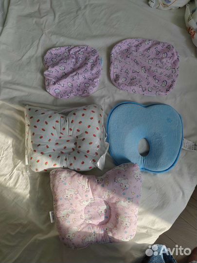 Подушки бабочки и 2 наволочки бесплатно