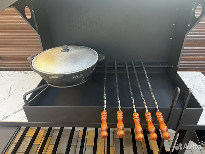 Мангал с крышей