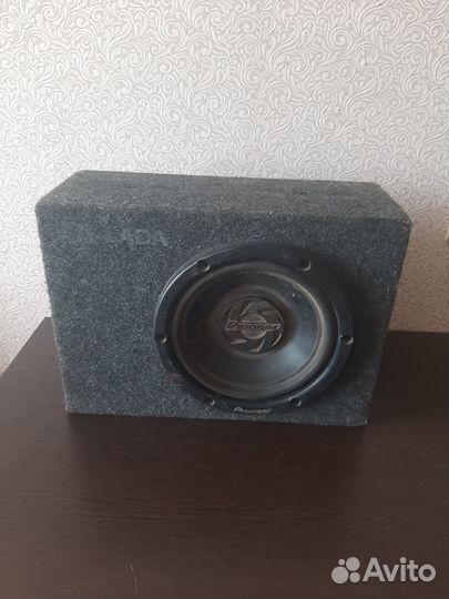 Продам сабвуфер