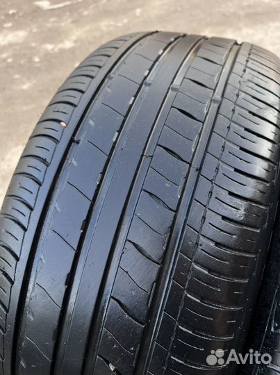 Royal Black Royal Performance 285/50 R20
