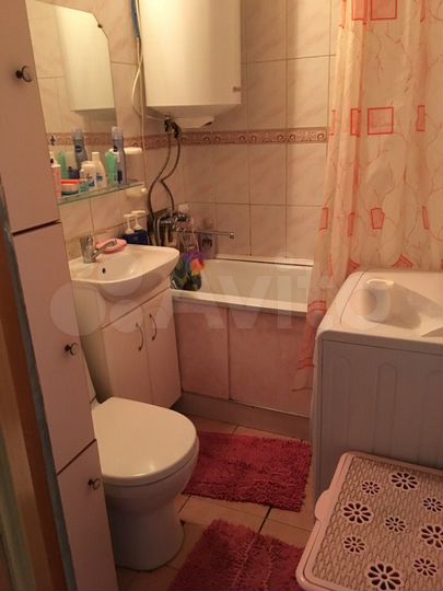 Доля в 2-к. квартире, 37,2 м², 1/2 эт.