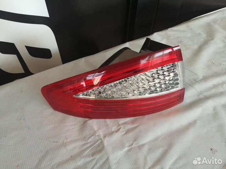 Фонарь задний левый ford mondeo IV 2007- 1523733