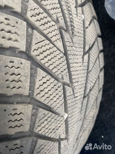 Hankook Radial H406 245/45 R18