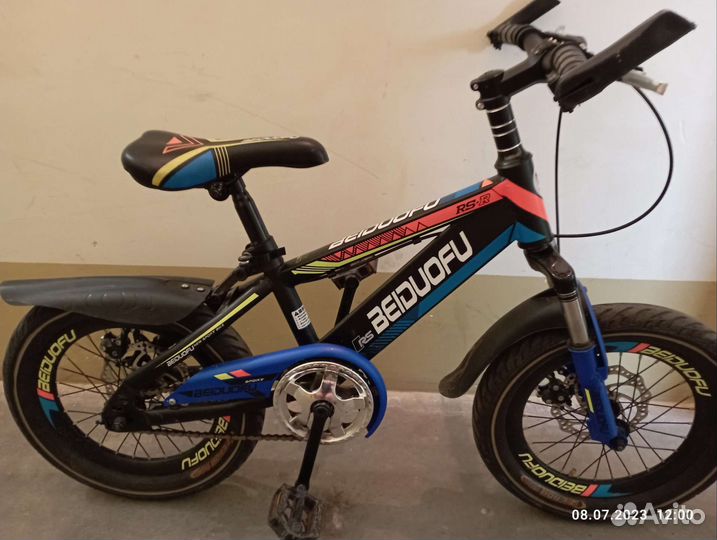 Детский велосипед 16