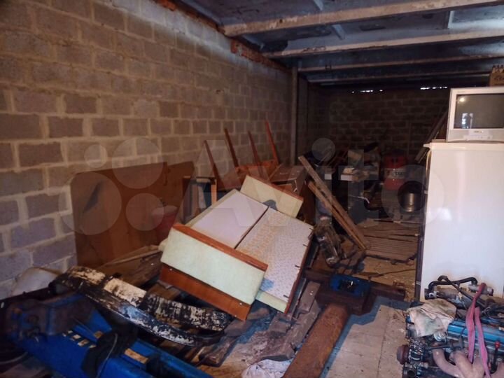 Гараж, > 30 м²