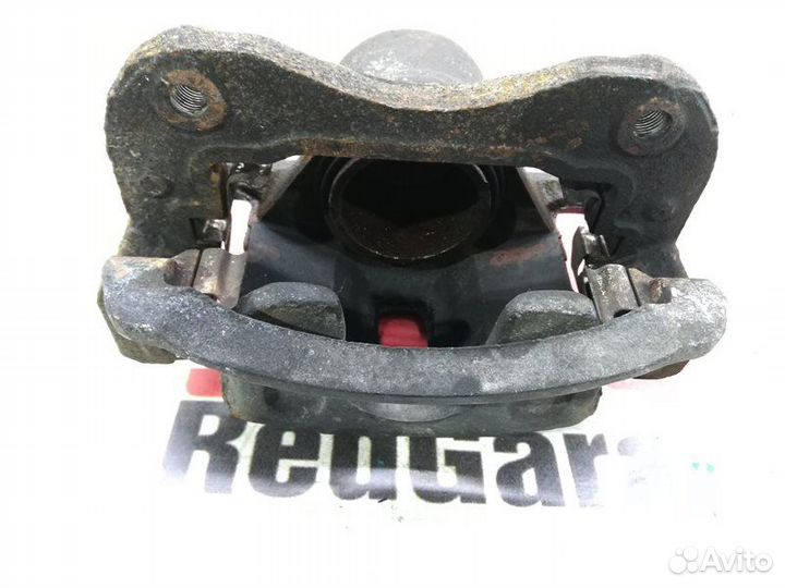 Суппорт передний правый Hyundai Galloper D4BF 2001